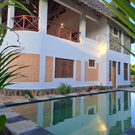 Diani Yoga Barn Bed and Breakfast Ukunda Εξωτερικό φωτογραφία