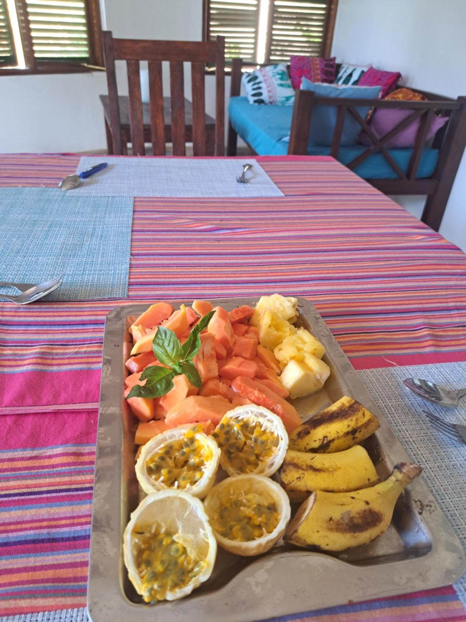 Diani Yoga Barn Bed and Breakfast Ukunda Εξωτερικό φωτογραφία